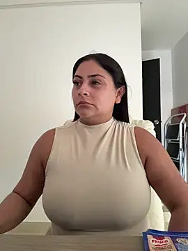 Sol biglips online show from 03-06-26, 05:20