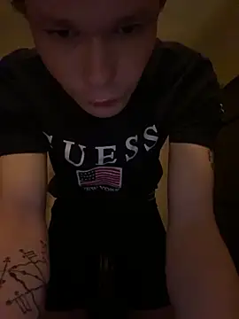 Snapshot of Mikeswanston chatting on 03-10-25, 08:37 Mikeswanston online show from 03-10-25, 08:37