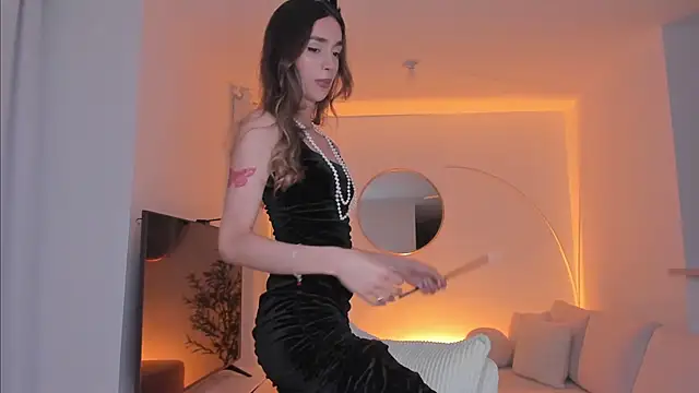 Emmavr online show from 10-30-25, 01:40