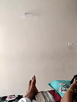 AUNTY1984 online show from 09-16-25, 09:21