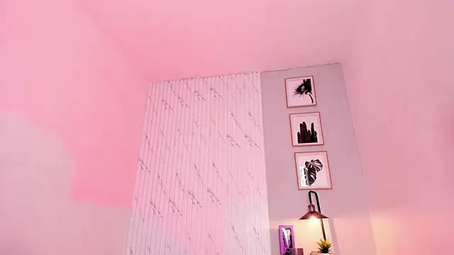 megan-wells online show from 12-24-24, 06:06