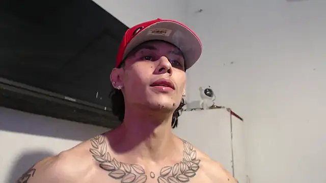 Snapshot of bix_couples chatting on 11-03-25, 01:19 bix couples online show from 11-03-25, 01:19