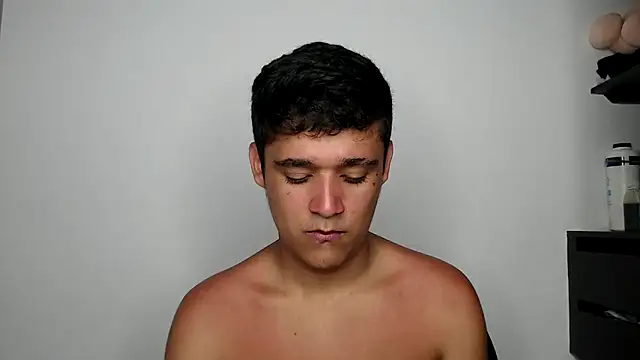 kaiine190 online show from 04-07-26, 06:47