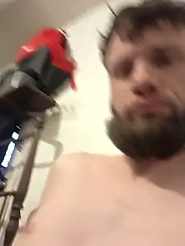 Snapshot of Talenjames4 chatting on 12-15-25, 05:06 Talenjames4 online show from 12-15-25, 05:06