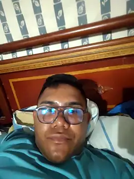 juniorxxx14 online show from 04-10-26, 02:39