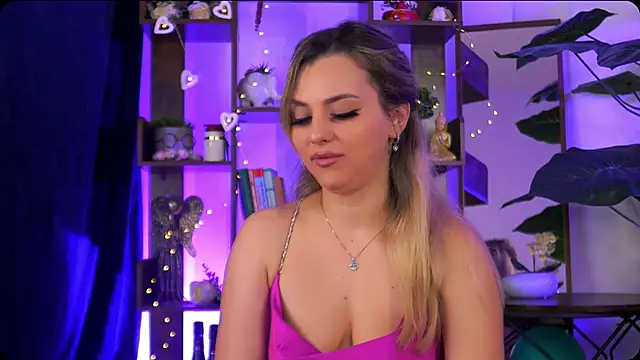 Snapshot of Bailey_Evans chatting on 10-11-25, 03:39 Bailey Evans online show from 10-11-25, 03:39