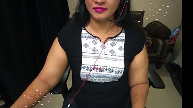 Snapshot of Arushisingh8888 chatting on 06-07-26, 02:32 Arushisingh8888 online show from 06-07-26, 02:32