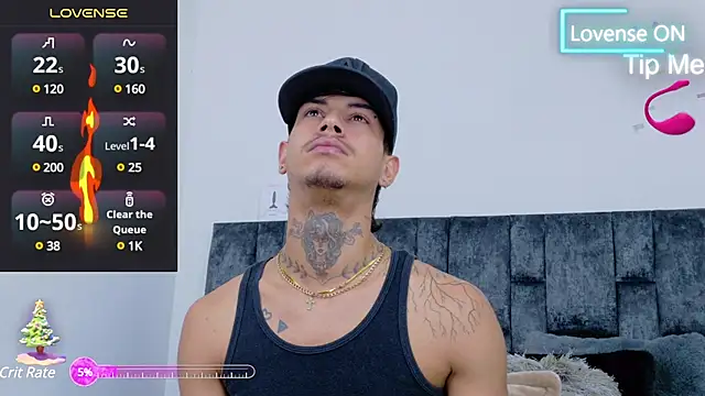 Snapshot of JAYCOB00 chatting on 12-15-24, 01:11 JAYCOB00 online show from 12-15-24, 01:11