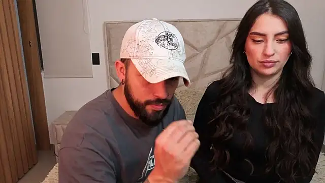 teseo and afroditha  online show from 09-10-25, 03:39