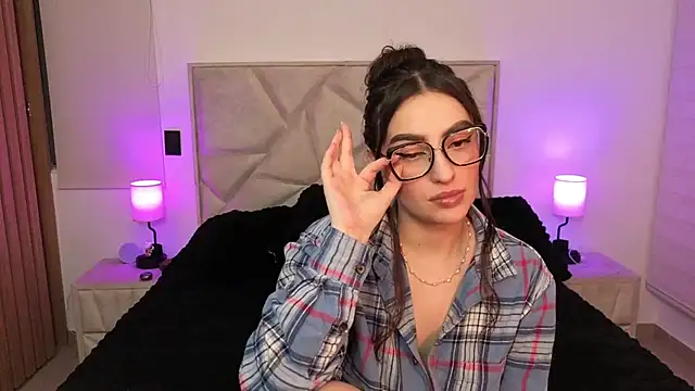 teseo and afroditha  online show from 03-06-26, 03:47