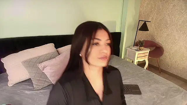 EvaaStevens online show from 10-06-25, 02:47