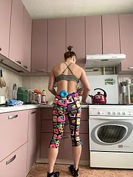 AlisaKissss online show from 02-08-25, 06:43