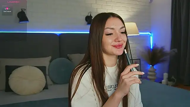 Micky  love online show from 02-01-25, 04:24