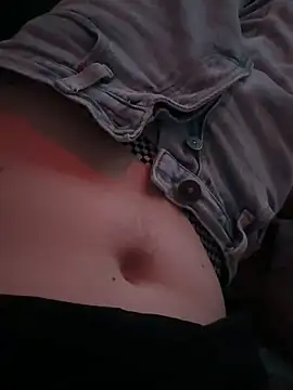 Snapshot of boyy18-0 chatting on 03-08-26, 08:01 boyy18-0 online show from 03-08-26, 08:01