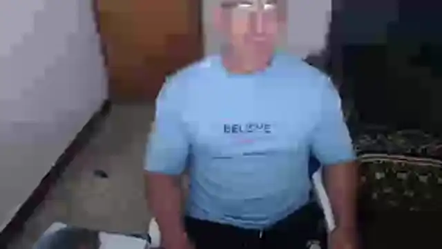 Snapshot of jefmuscle chatting on 05-31-26, 12:34 jefmuscle online show from 05-31-26, 12:34