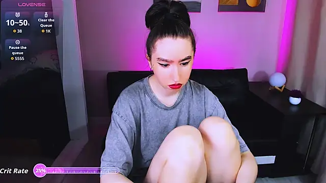 Snapshot of Lily_xBabe chatting on 06-18-26, 01:59 Lily xBabe online show from 06-18-26, 01:59