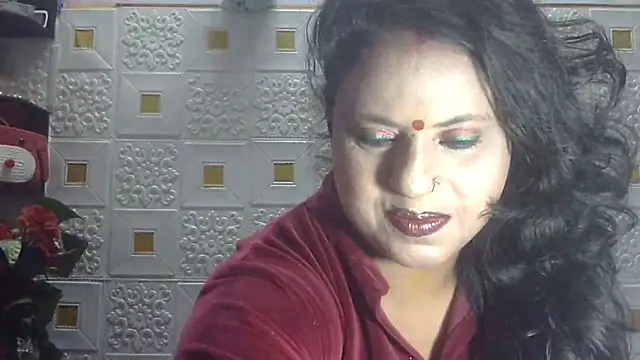 Snapshot of Sexy_komolika chatting on 03-11-25, 04:40 Sexy komolika online show from 03-11-25, 04:40