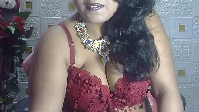 Snapshot of Sexy_komolika chatting on 03-12-25, 05:17 Sexy komolika online show from 03-12-25, 05:17