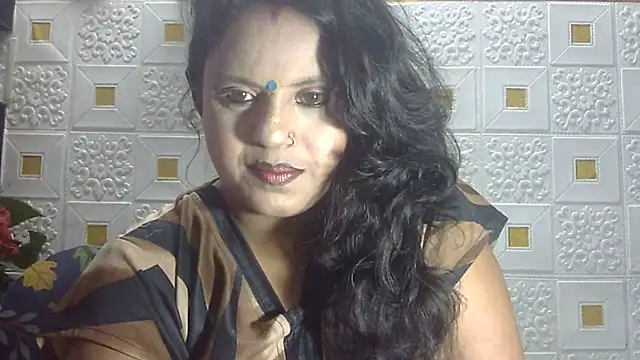 Snapshot of Sexy_komolika chatting on 03-15-25, 04:10 Sexy komolika online show from 03-15-25, 04:10