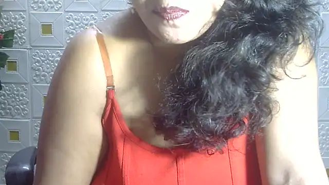 Snapshot of Sexy_komolika chatting on 03-16-25, 04:45 Sexy komolika online show from 03-16-25, 04:45