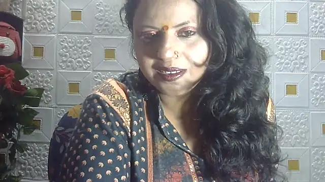 Snapshot of Sexy_komolika chatting on 03-21-25, 04:07 Sexy komolika online show from 03-21-25, 04:07