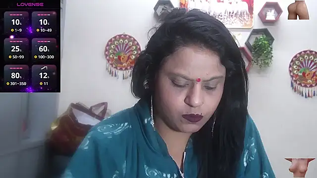 Snapshot of Sexy_komolika chatting on 12-20-25, 01:29 Sexy komolika online show from 12-20-25, 01:29