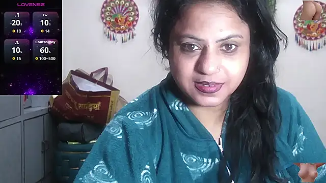 Snapshot of Sexy_komolika chatting on 12-21-25, 02:19 Sexy komolika online show from 12-21-25, 02:19