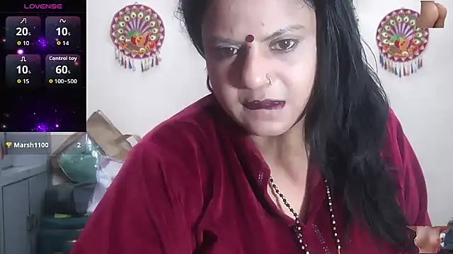 Snapshot of Sexy_komolika chatting on 12-23-25, 01:58 Sexy komolika online show from 12-23-25, 01:58