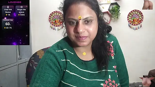 Snapshot of Sexy_komolika chatting on 02-15-26, 04:36 Sexy komolika online show from 02-15-26, 04:36