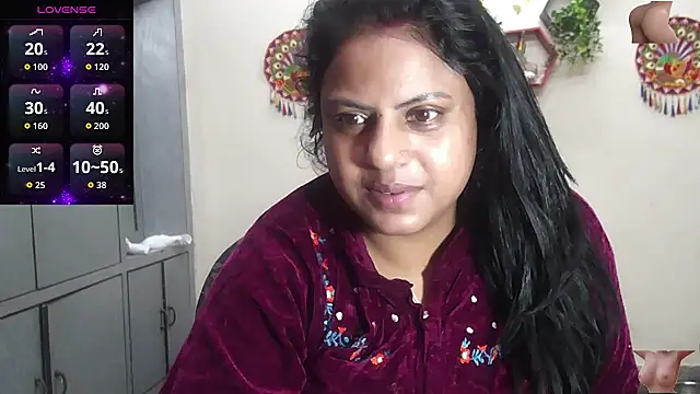 Snapshot of Sexy_komolika chatting on 02-23-26, 02:42 Sexy komolika online show from 02-23-26, 02:42