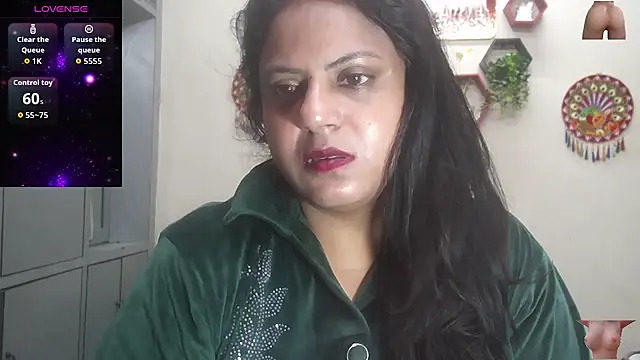 Snapshot of Sexy_komolika chatting on 02-28-26, 12:44 Sexy komolika online show from 02-28-26, 12:44