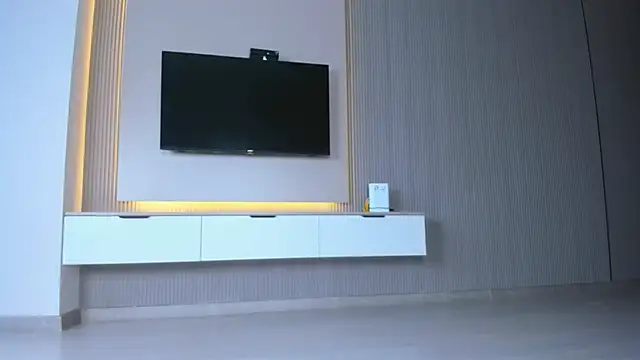 Snapshot of Cherrypie_001 chatting on 12-15-25, 07:45 Cherrypie 001 online show from 12-15-25, 07:45