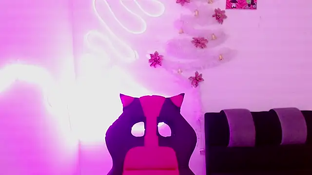 Snapshot of Kind_Scarlett chatting on 12-12-24, 11:36 Kind Scarlett online show from 12-12-24, 11:36