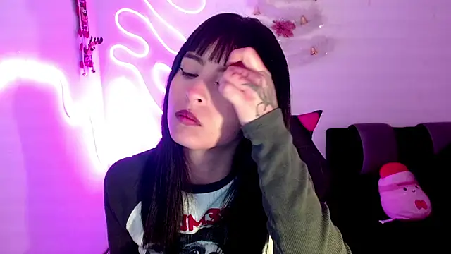 Snapshot of Kind_Scarlett chatting on 01-09-25, 11:02 Kind Scarlett online show from 01-09-25, 11:02