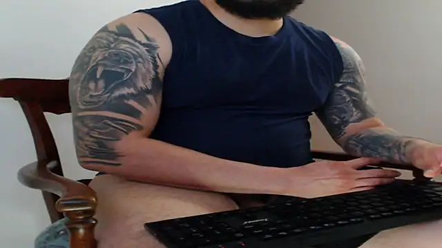 alexandergranda71 online show from 03-01-25, 11:37