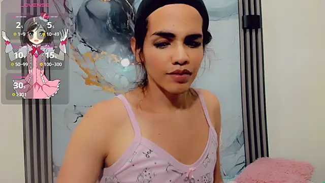 Snapshot of Rubi_30 chatting on 05-19-26, 11:27 Rubi 30 online show from 05-19-26, 11:27