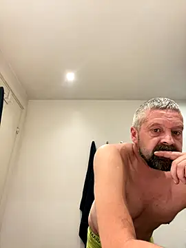 northman1977 online show from 10-10-25, 02:16