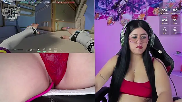 Snapshot of DanielaHang chatting on 10-29-25, 02:19 DanielaHang online show from 10-29-25, 02:19