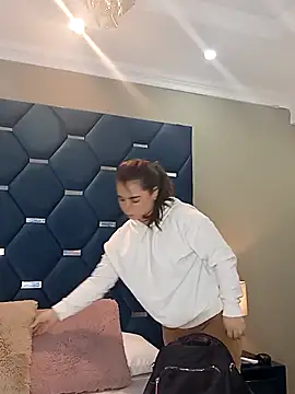 ThaniaJones online show from 09-09-25, 11:32