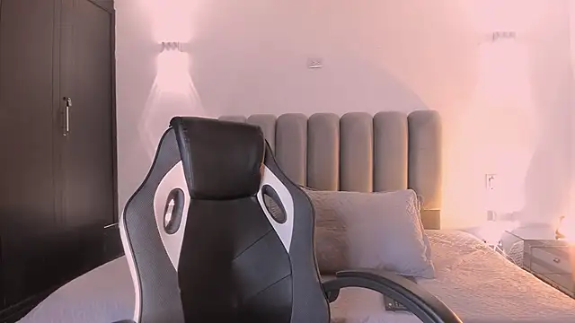 CamilaPreston online show from 12-14-25, 07:03