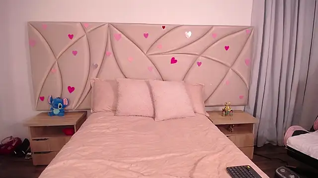 ValleryC online show from 02-23-26, 11:51