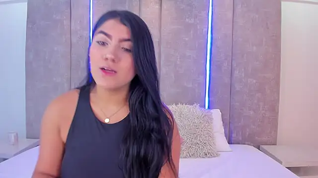 PaulinaDuarte online show from 02-03-25, 11:42