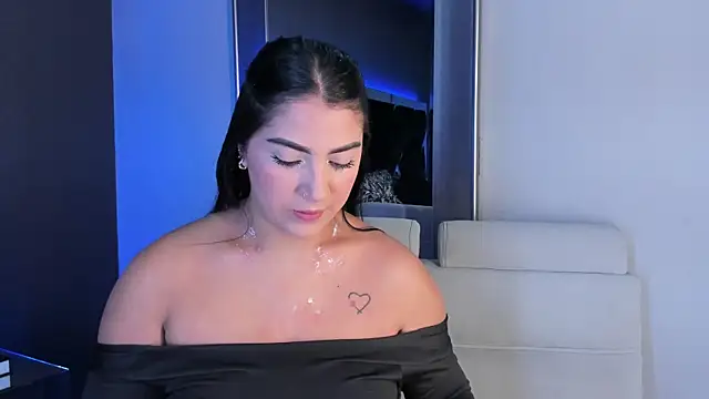 PaulinaDuarte online show from 09-24-25, 01:25