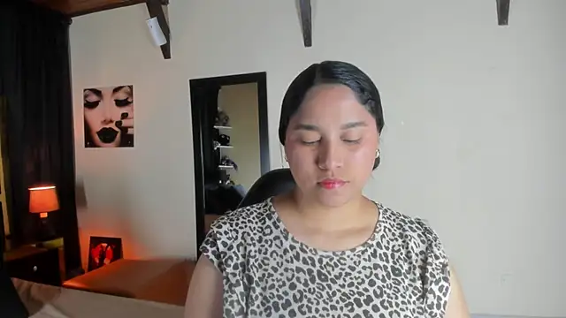 Snapshot of EmiliWilliams chatting on 11-11-25, 10:21 EmiliWilliams online show from 11-11-25, 10:21