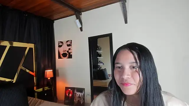 Snapshot of EmiliWilliams chatting on 11-14-25, 11:46 EmiliWilliams online show from 11-14-25, 11:46