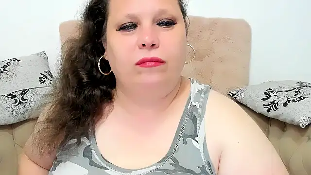 KarolineJoyy online show from 06-04-26, 07:09