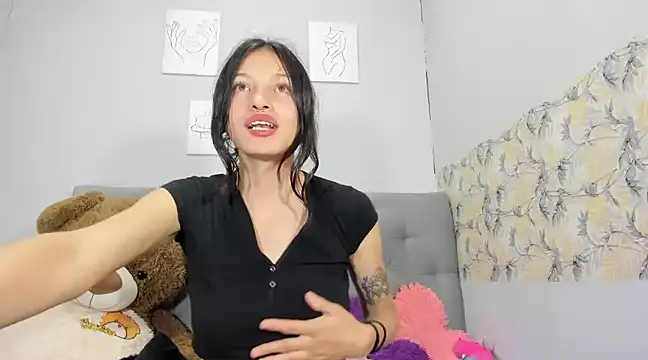 Emma-Wilson online show from 01-31-25, 04:36