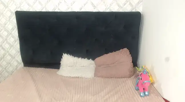 Emma-Wilson online show from 02-21-25, 10:59