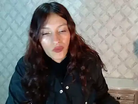 Emma-Wilson online show from 04-11-26, 05:34