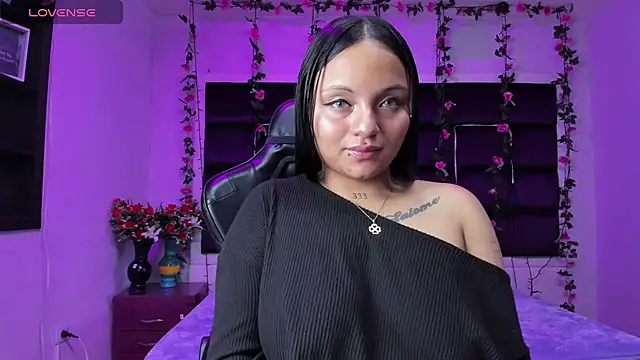 sweelanna   online show from 12-23-25, 02:20